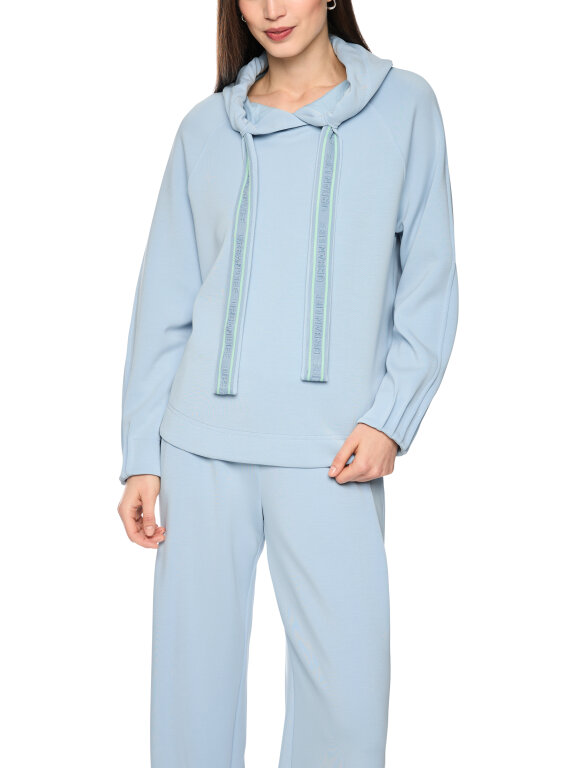 MARC CAIN BS 44.05 J08 318 BLUZA DAMSKA NIEBIESKA (4)